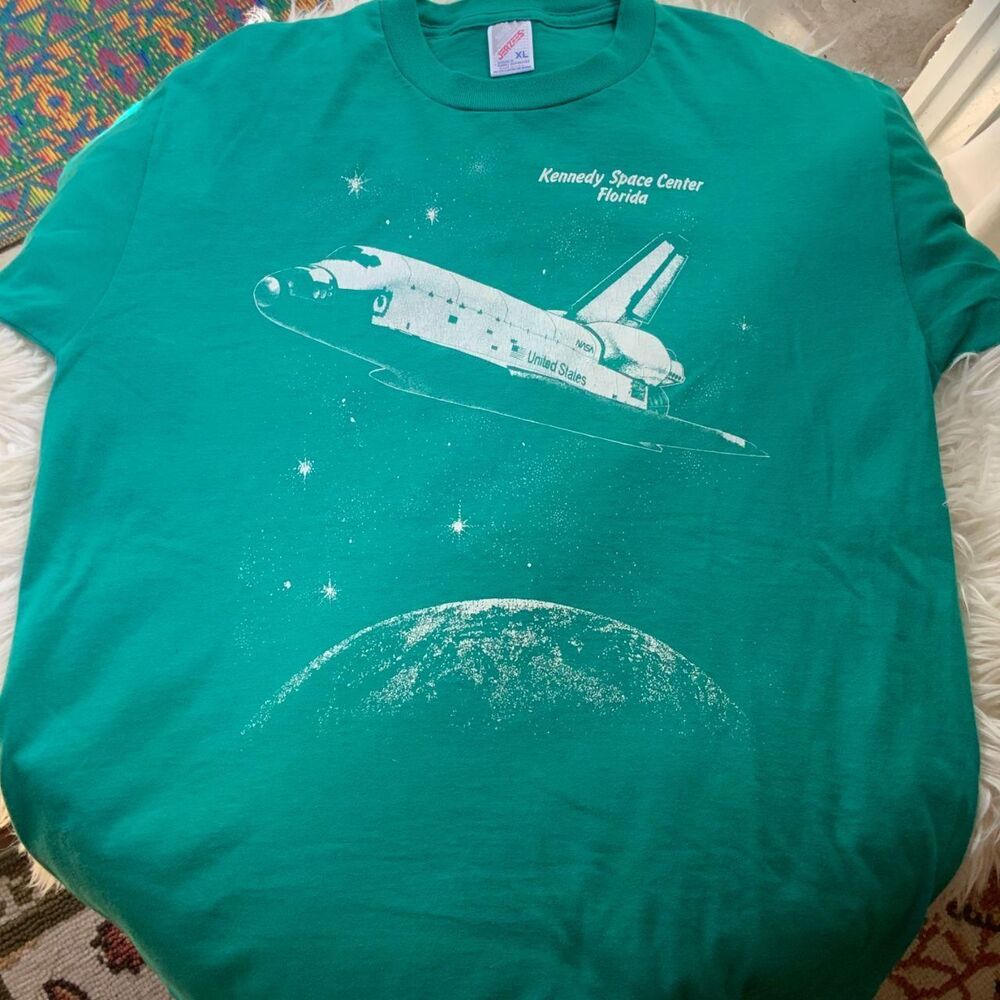 Jerzees Men's Vintage Kennedy Space Center Tshirt
